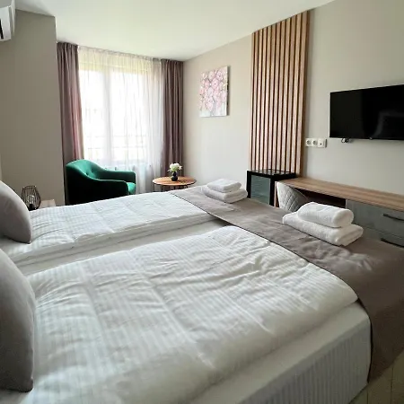 Bliss Sofia Airport Self Check In Ξενοδοχείο *