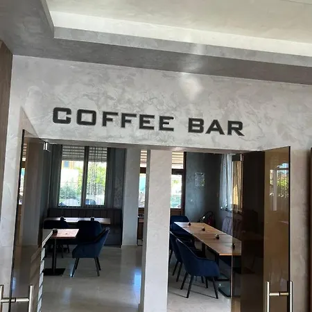 Bliss Sofia Airport Self Check In فندق Kazichene