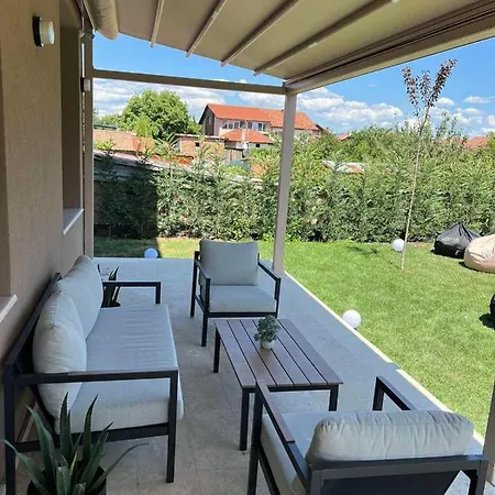 Bliss Sofia Airport Self Check In Hotel *